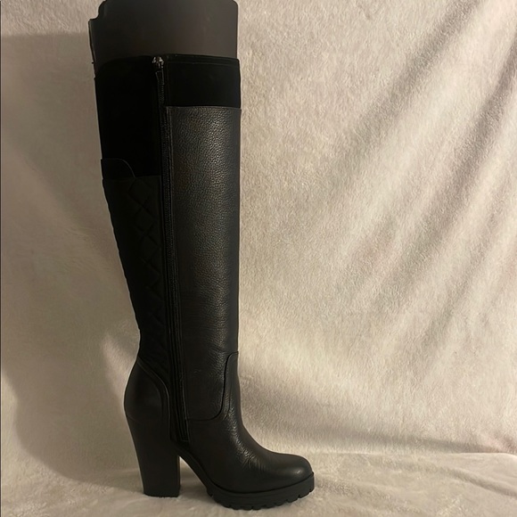 Elegant Black Knee-High Women's Boots - Picture 5 of 9